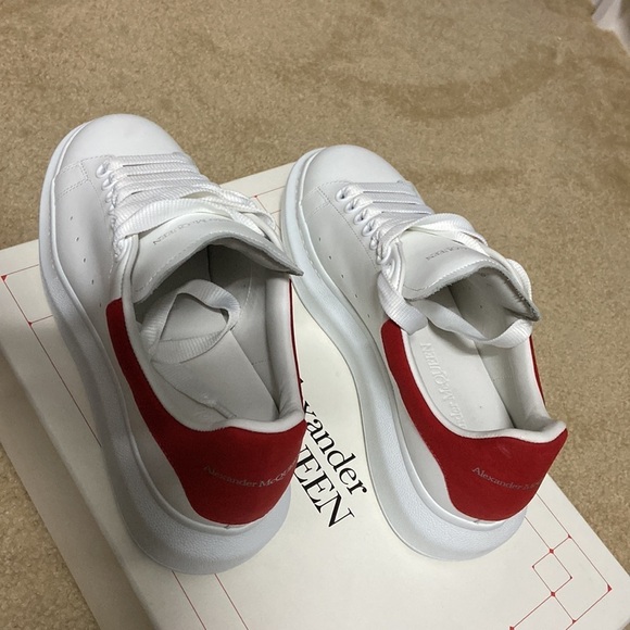 Alexander McQueen Shoes - Alexander mcqueen oversized sneakers